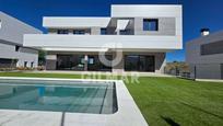 Exterior view of House or chalet for sale in Majadahonda  with Air Conditioner and Swimming Pool