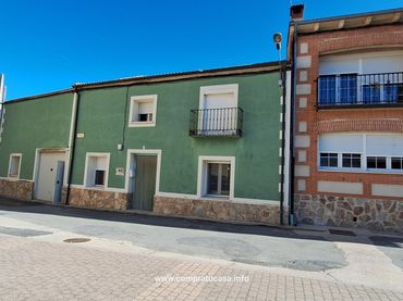 Landhaus mit Balkon zum Verkauf in Plaza SAN JUAN 1