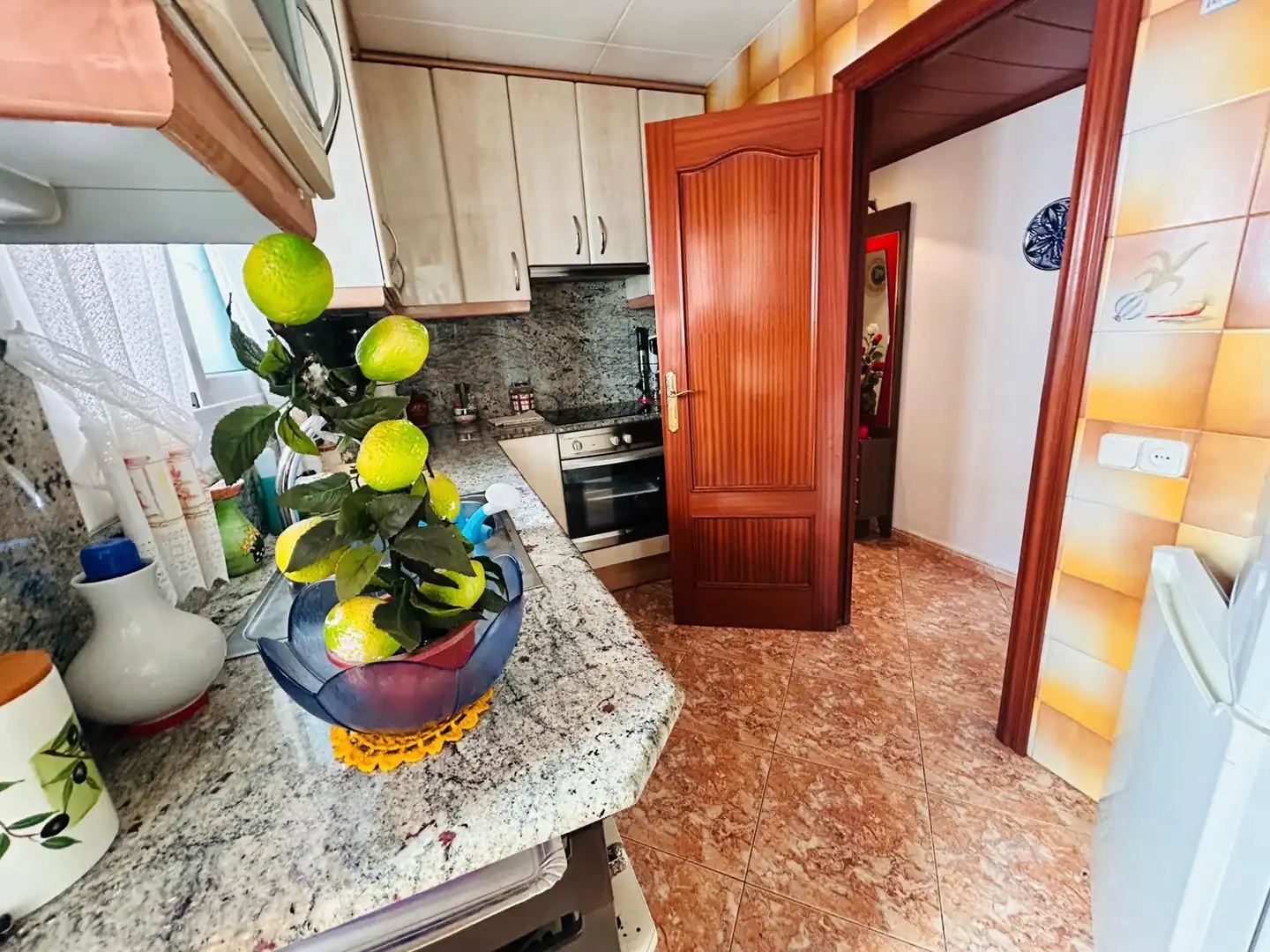 Cocina de Piso en venta en L'Hospitalet de Llobregat con Amueblado y Balcón