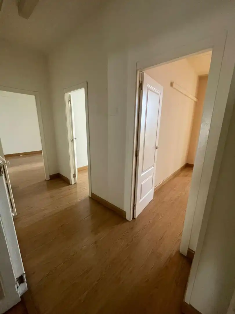 Office space with lift to rent in Calle Calle Miguel Iscar, imagen 11