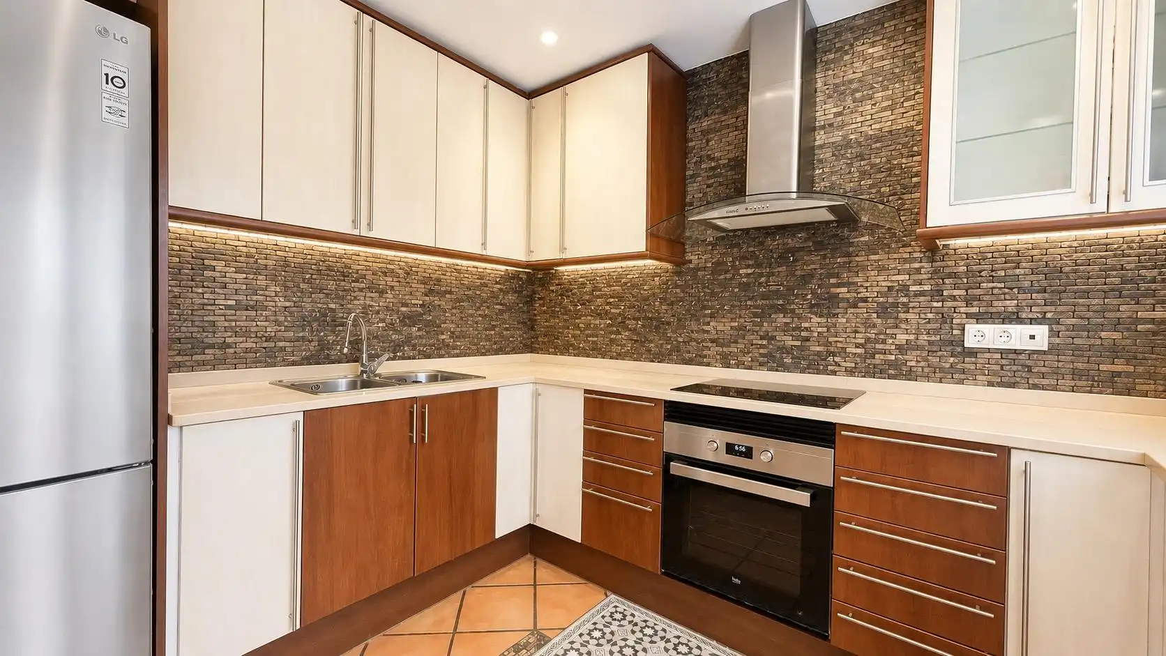 Kitchen of Ground floor for sale in Mataró  with Air Conditioner and Storage room