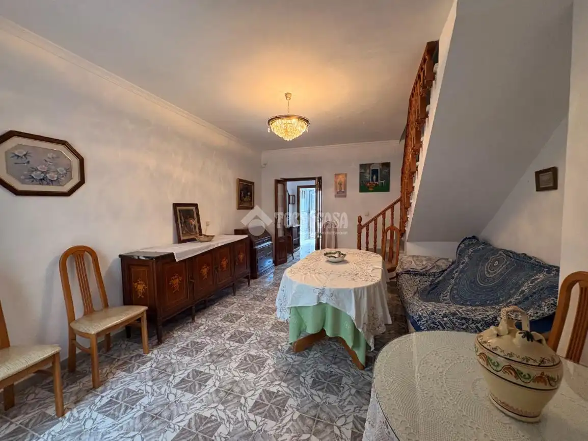 Sala de estar de Casa adosada en venta en Ardales con Amueblado y Balcón