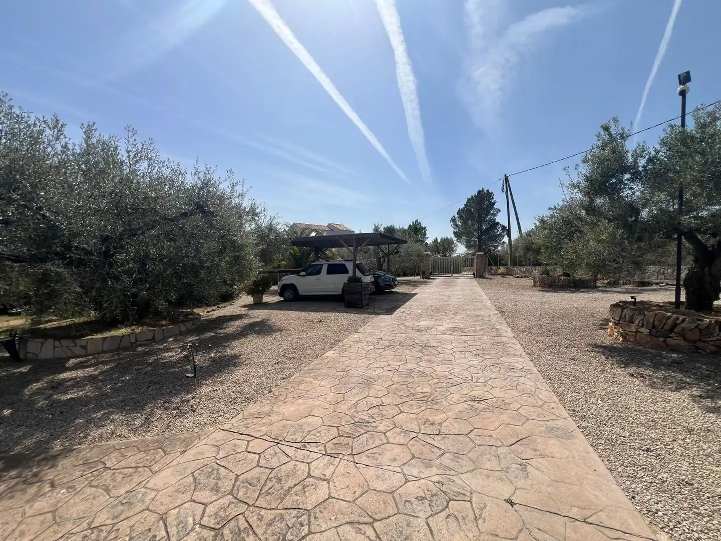 Aparcament de Finca rústica en venda en L'Ampolla amb Aire condicionat, Jardí privat i Terrassa