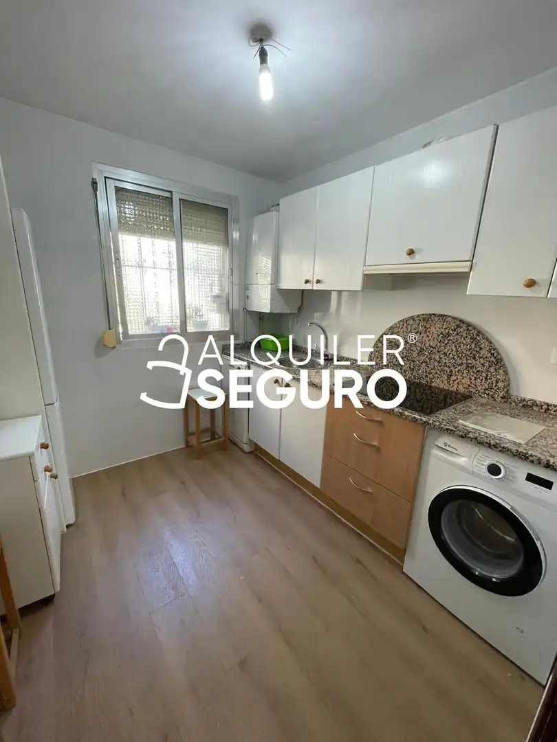 Kitchen of Flat for rent in Madrid  with Heating and Furnished