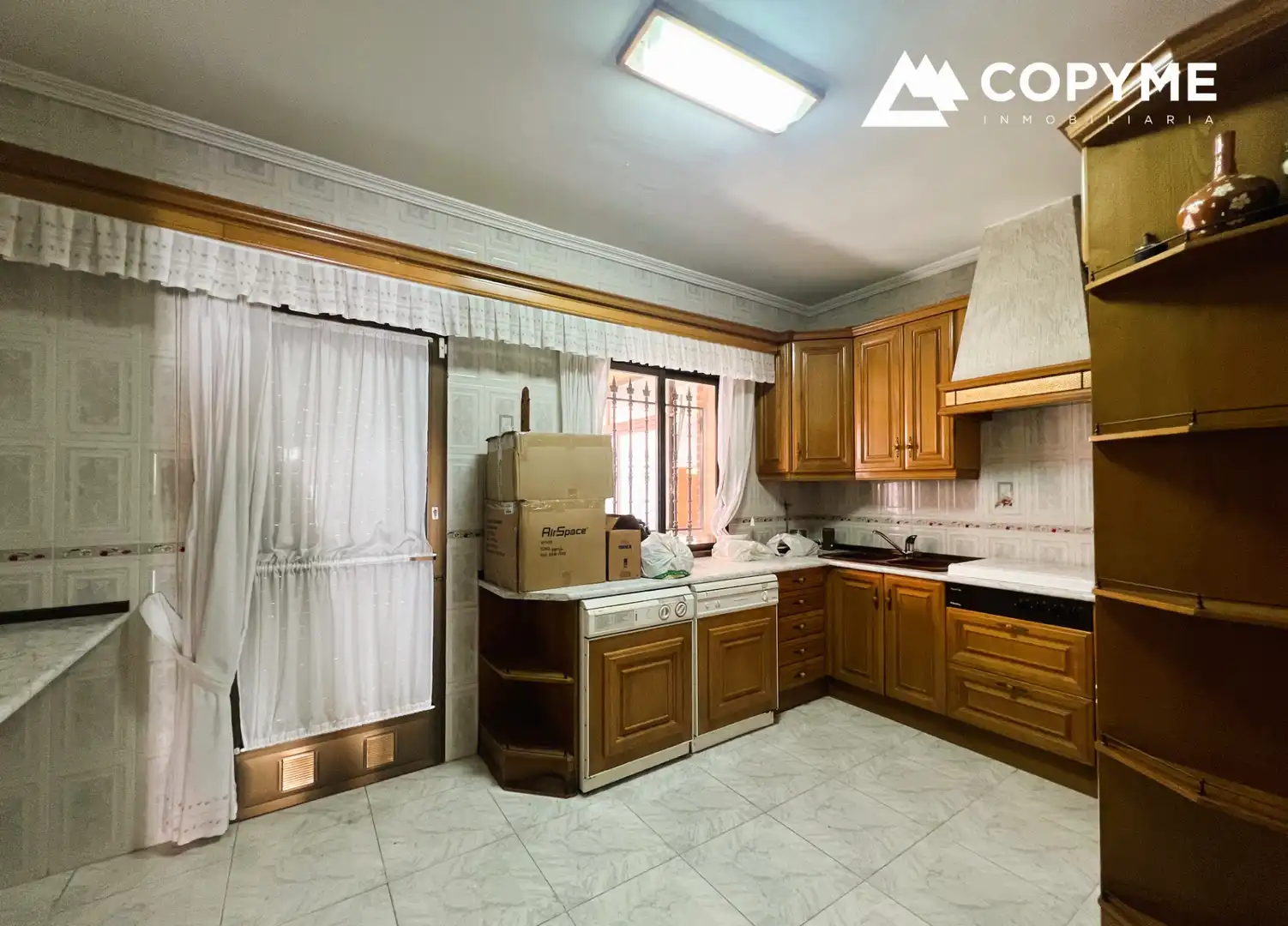 Cocina de Casa adosada en venta en Gerindote con Aire acondicionado, Jardín privado y Amueblado