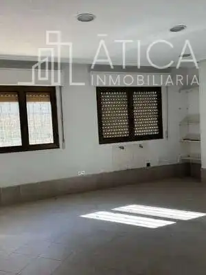 Schlafzimmer von Büro zur Miete in Salamanca mit Heizung