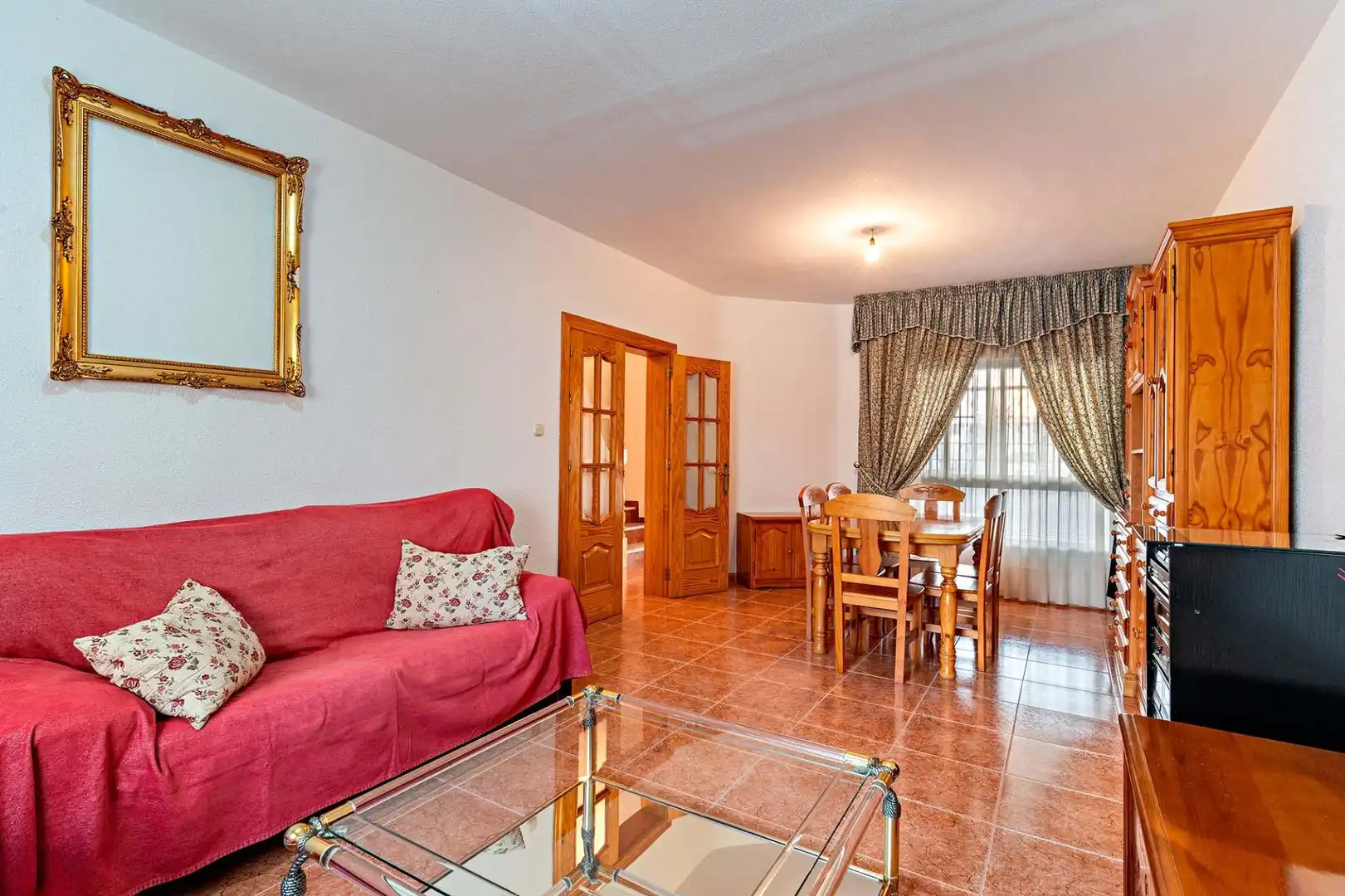 Sala d'estar de Casa o xalet en venda en El Ejido amb Terrassa, Moblat i Balcó