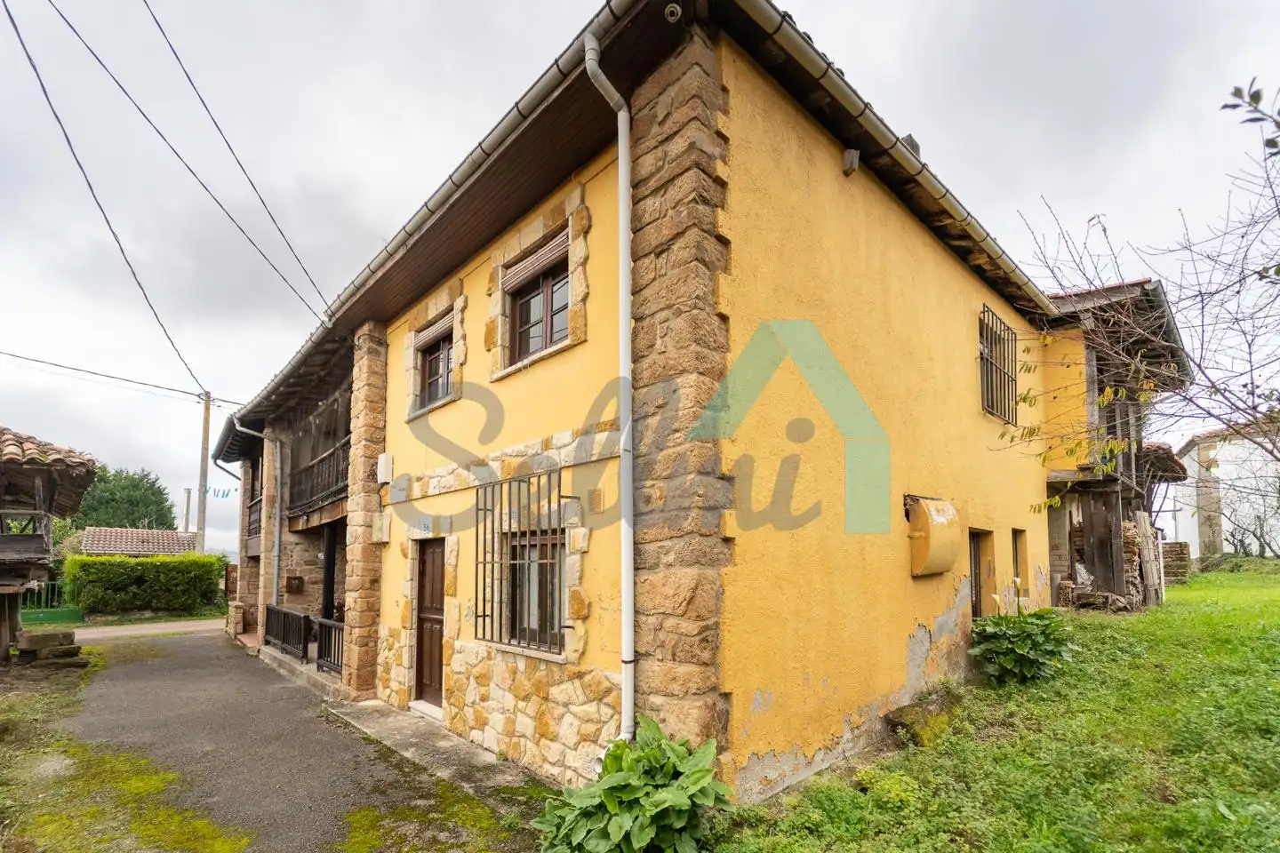 Vista exterior de Casa adosada en venta en Villaviciosa con Parquet