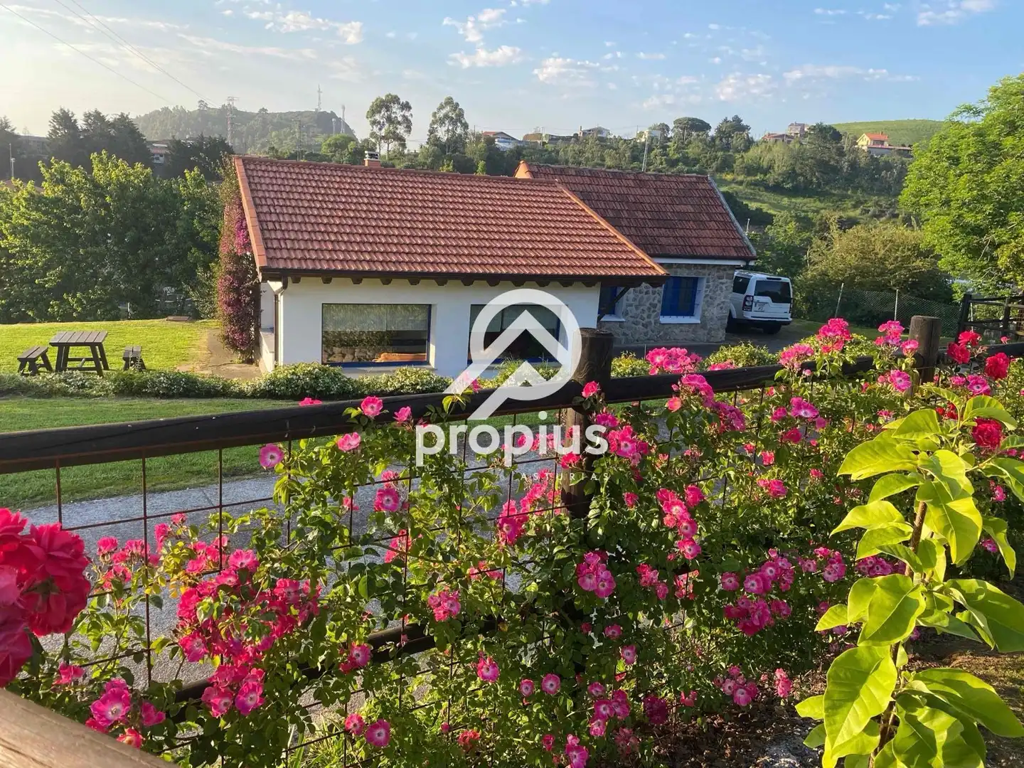 Vista exterior de Casa o chalet en venta en Ribadesella con Calefacción, Jardín privado y Terraza