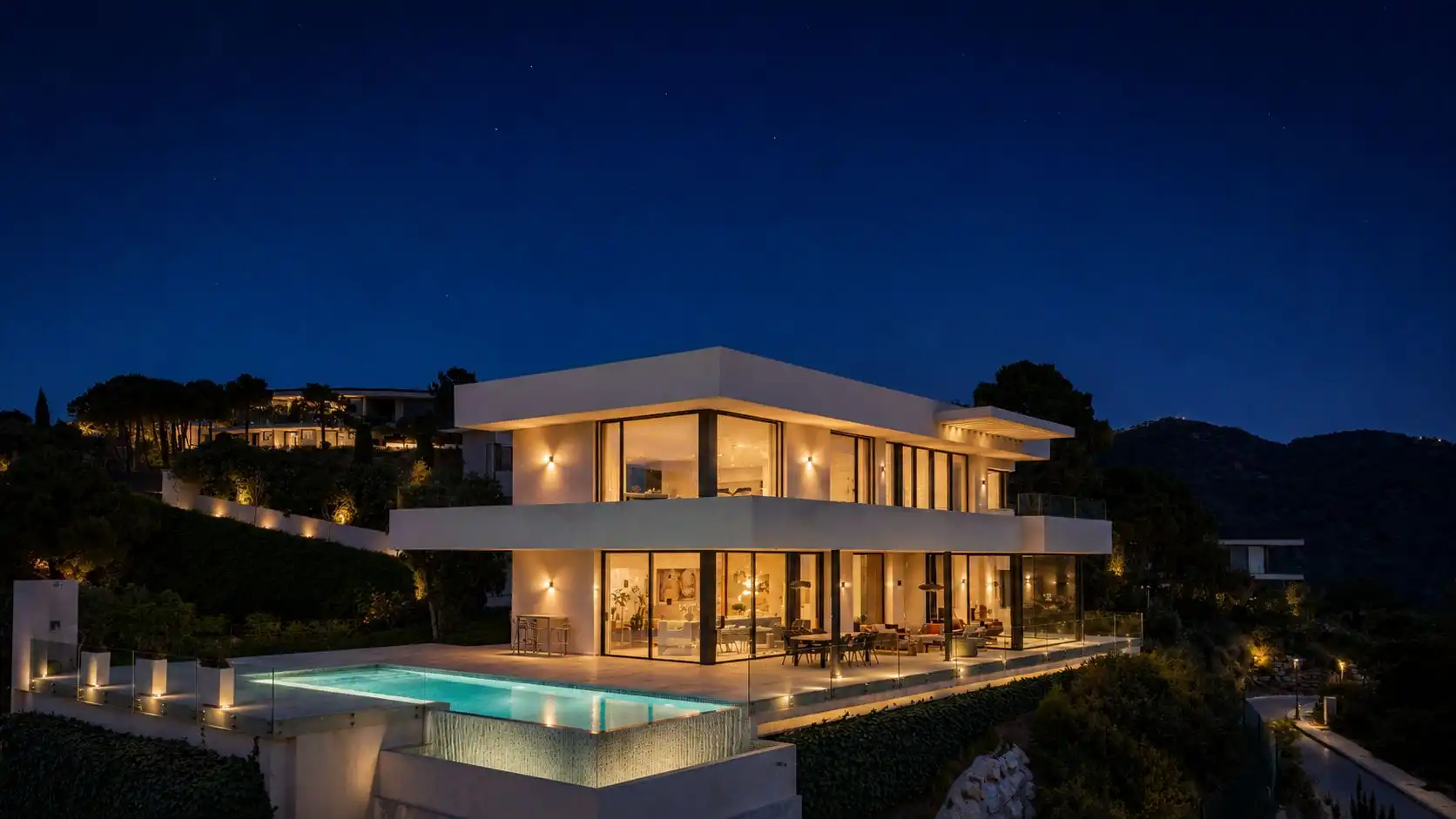Vista exterior de Casa o xalet en venda en Benahavís amb Calefacció, Jardí privat i Terrassa