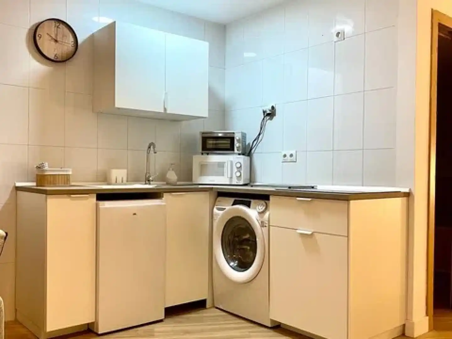 Cocina de Estudio de alquiler en Torremolinos con Aire acondicionado, Terraza y Amueblado