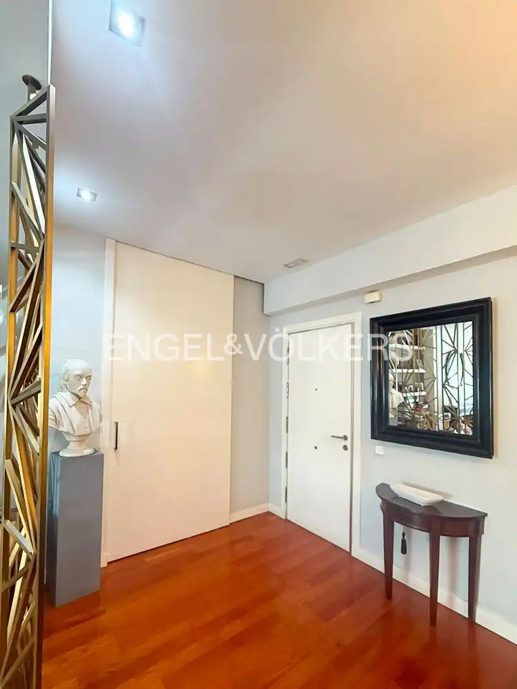 Wohnung zur Miete in Madrid mit Klimaanlage, Heizung und Möbliert