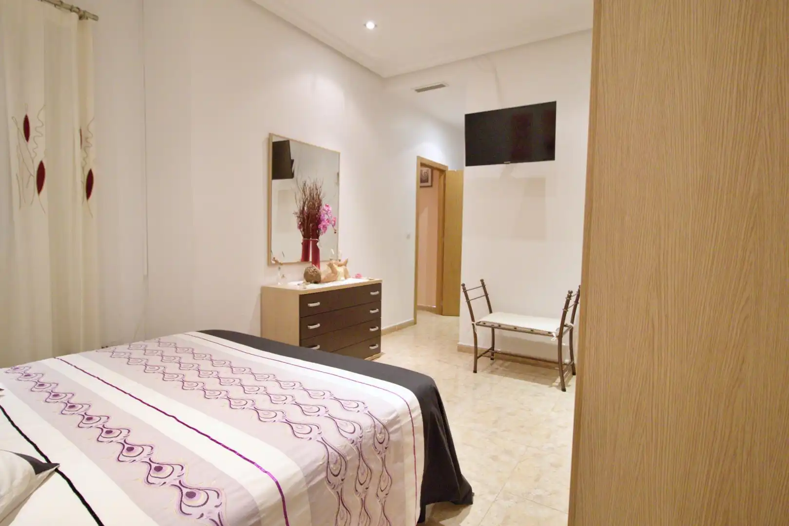 Schlafzimmer von Erdgeschoss zum Verkauf in Elche / Elx mit Klimaanlage, Heizung und Möbliert