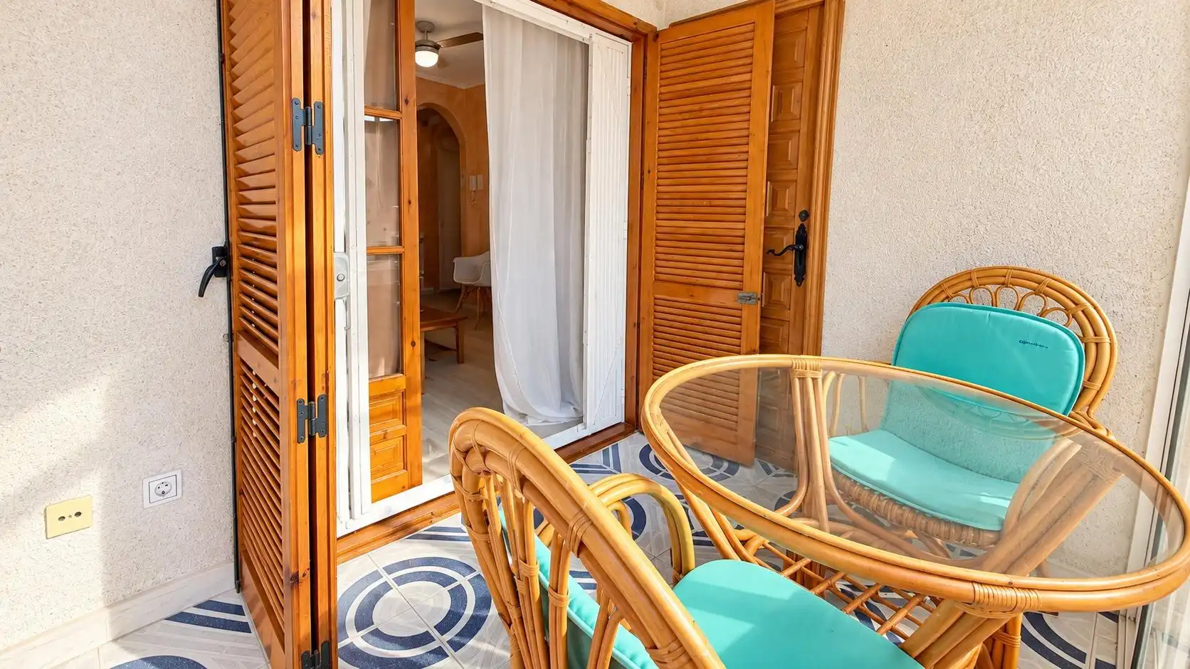 Apartment with pool for sale in Calle HELSINKI, imagen 4