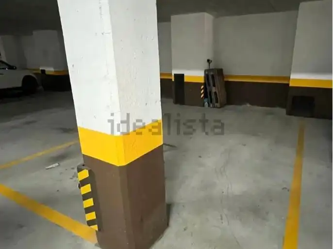 Parkplatz von Garage zum Verkauf in Aranguren mit Alarm