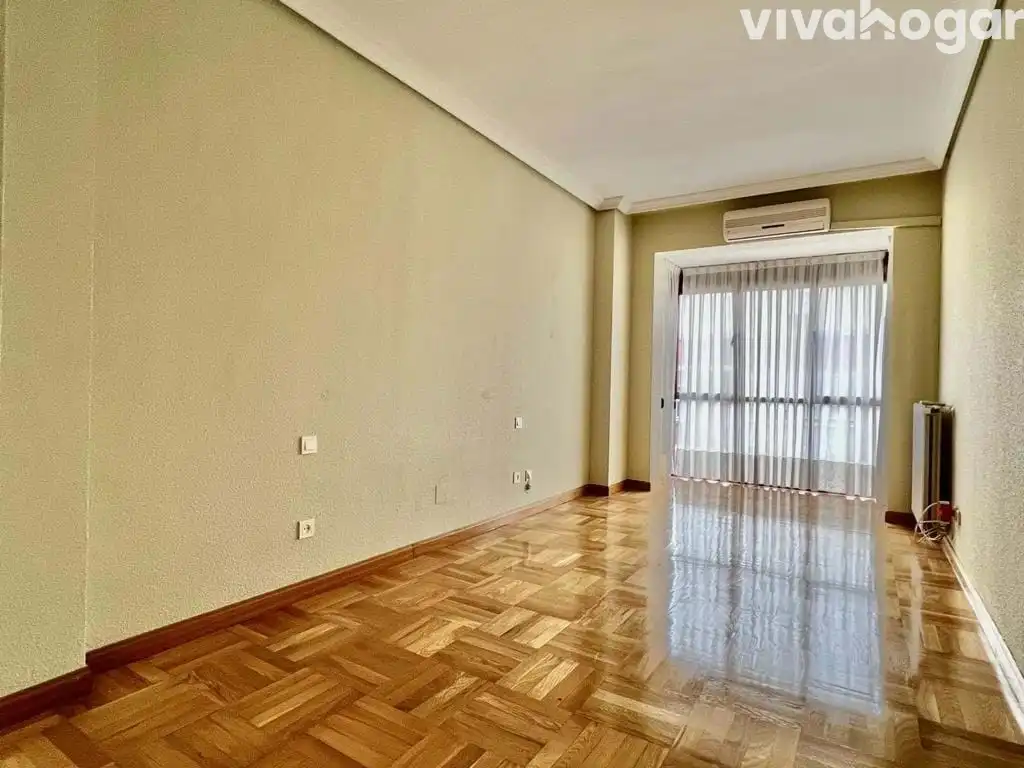 Sala de estar de Piso de alquiler en Madrid con Aire acondicionado y Calefacción