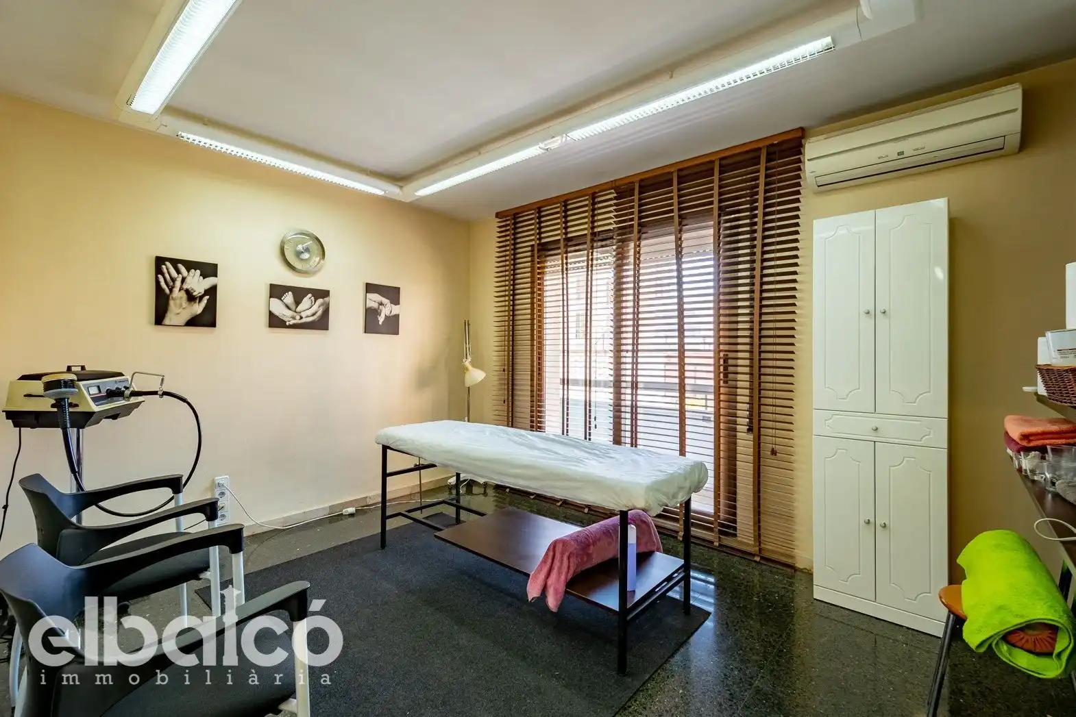 Schlafzimmer von Geschaftsraum zum Verkauf in Tarragona mit Klimaanlage