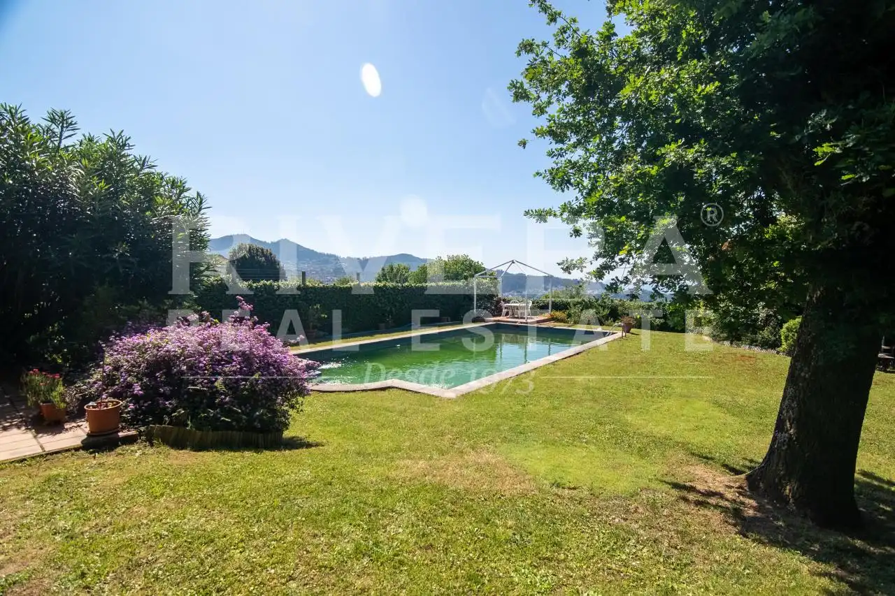 Jardín de Casa o chalet en venta en Vigo  con Calefacción, Jardín privado y Terraza