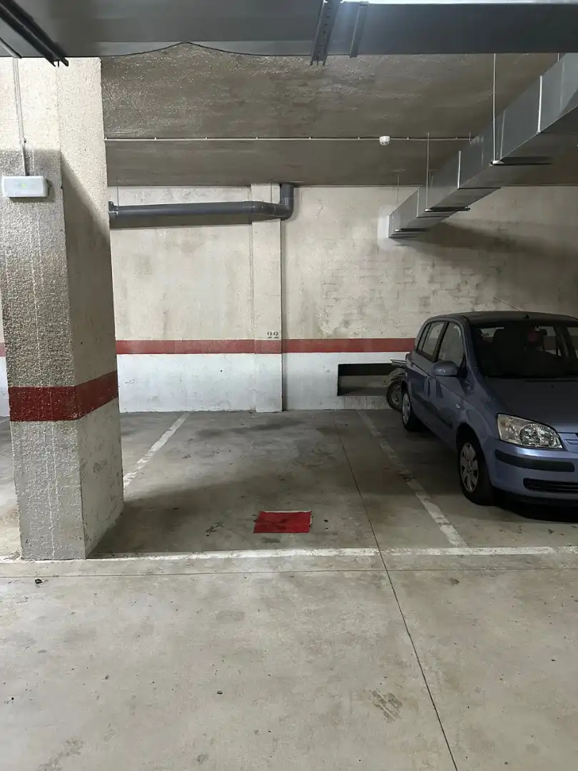 Parking de Piso de alquiler en  Pamplona / Iruña con Calefacción, Amueblado y Horno