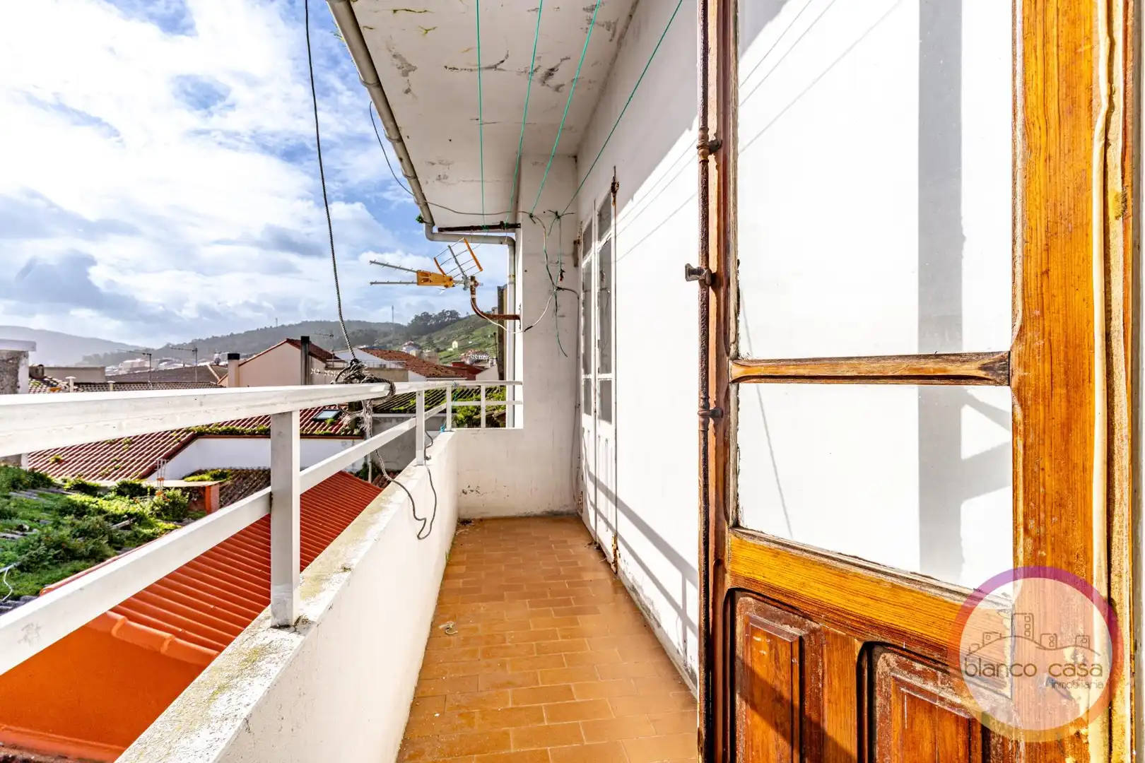 Balcony of Houses for sale in Laxe  with Heating and Terrace