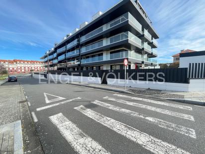 Vista exterior de Pis en venda en Sanxenxo amb Terrassa i Piscina