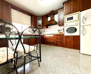 Kitchen of Single-family semi-detached for sale in  Córdoba Capital  with Air Conditioner, Heating and Parquet flooring