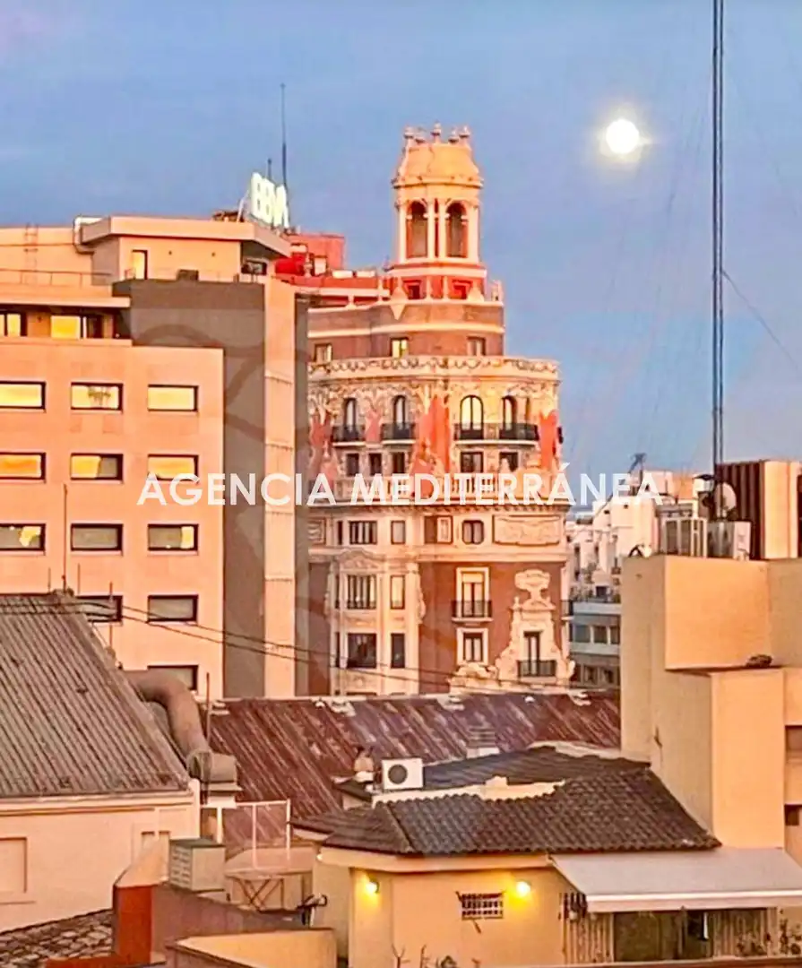 Vista exterior de Oficina en venda en Valencia amb Aire condicionat, Calefacció i Terrassa