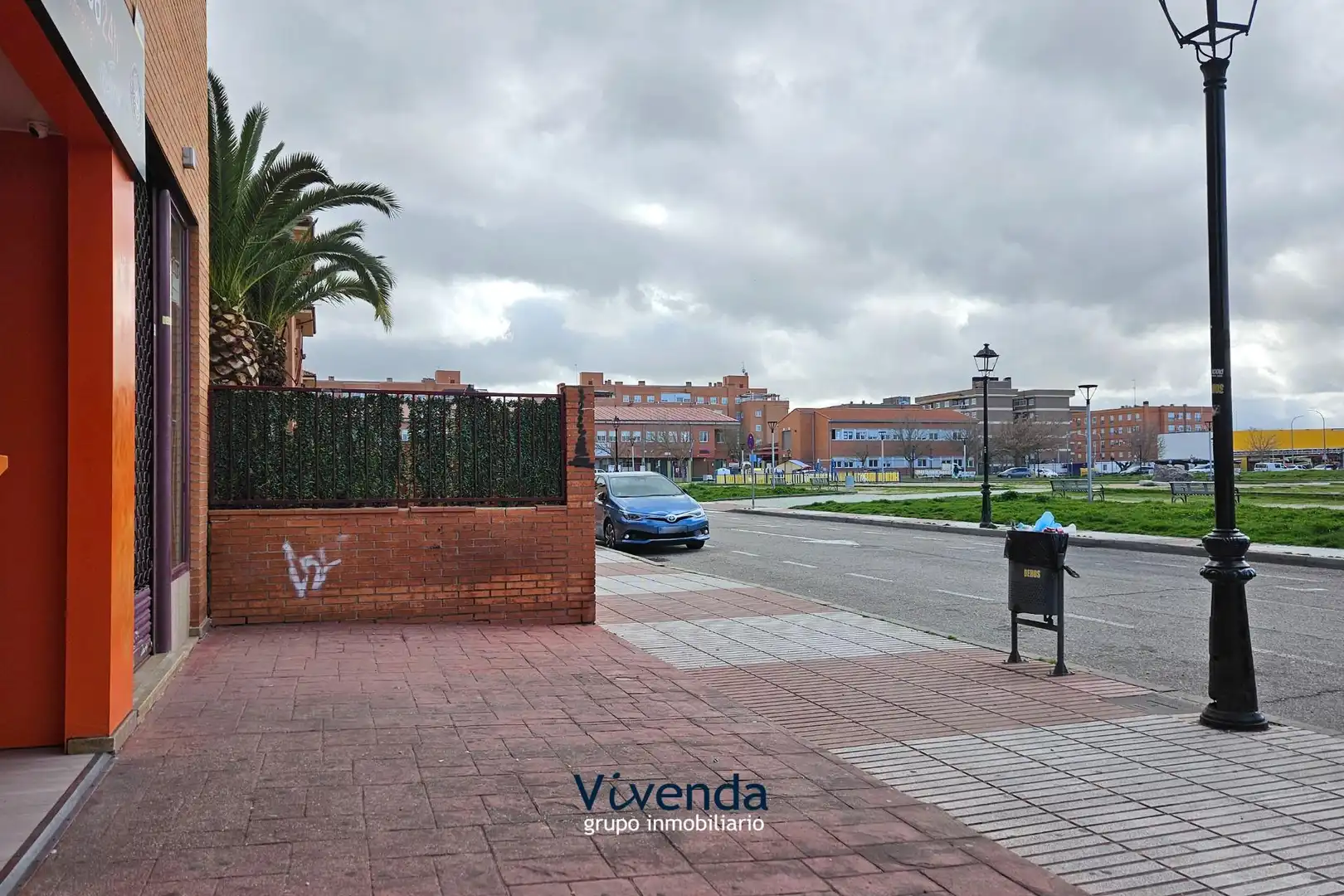 Vista exterior de Local en venda en Humanes de Madrid amb Aire condicionat