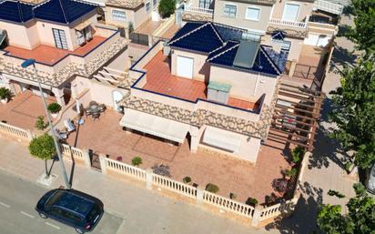 Außenansicht von Haus oder Chalet zum verkauf in Pilar de la Horadada mit Klimaanlage, Terrasse und Schwimmbad