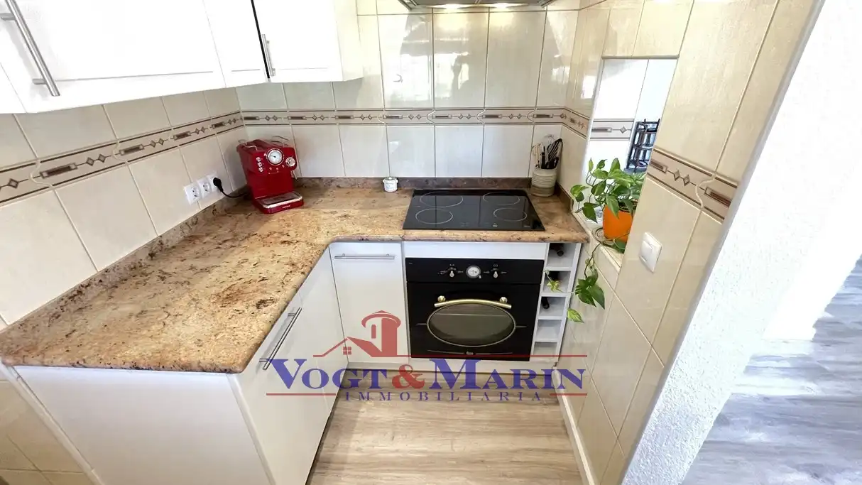Cuina de Casa o xalet en venda en Roses amb Aire condicionat, Calefacció i Jardí privat