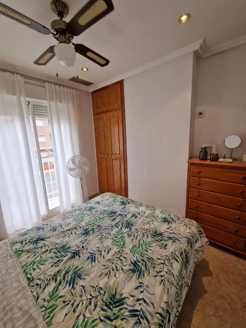 Dormitori de Casa o xalet de lloguer en Santa Pola amb Aire condicionat, Calefacció i Terrassa