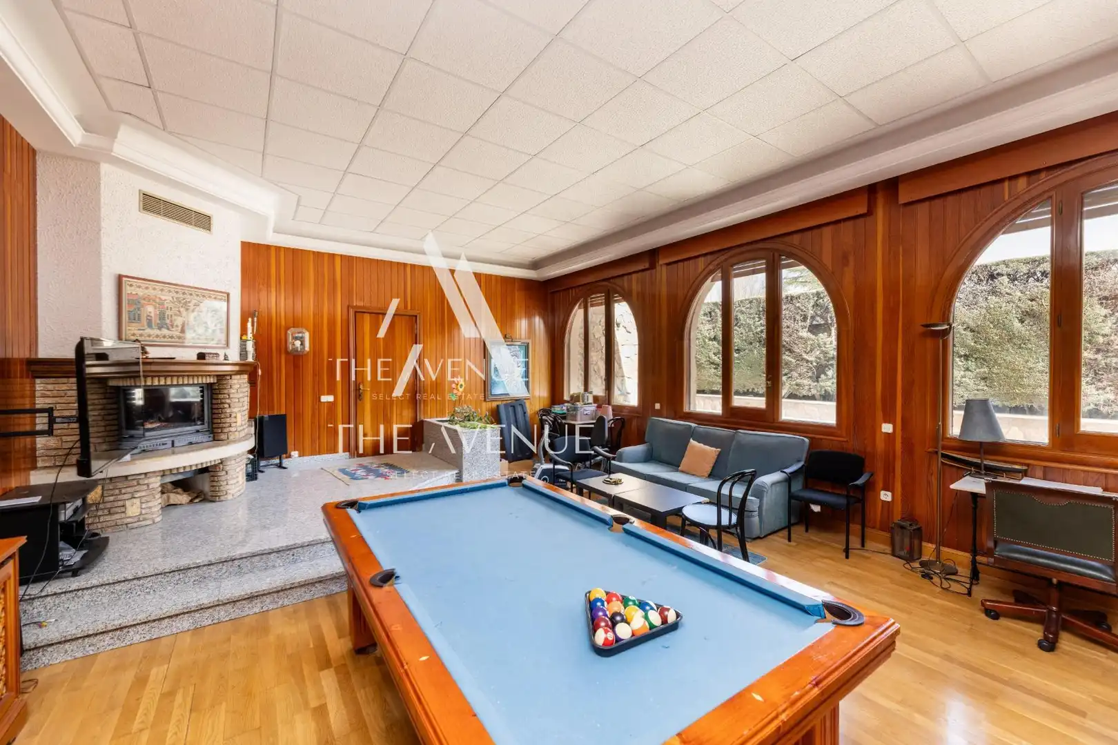 Sala d'estar de Casa o xalet en venda en Villanueva de la Cañada amb Aire condicionat, Calefacció i Jardí privat