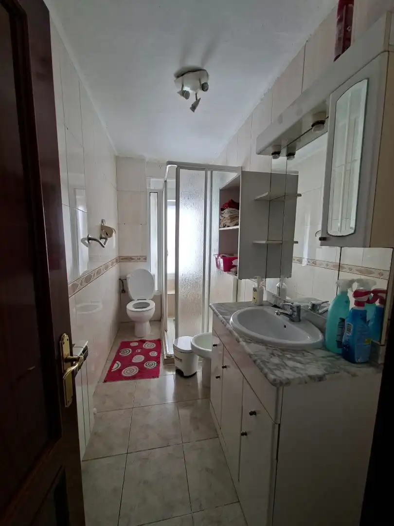 Bathroom of Flat for sale in Avilés  with Heating and Terrace