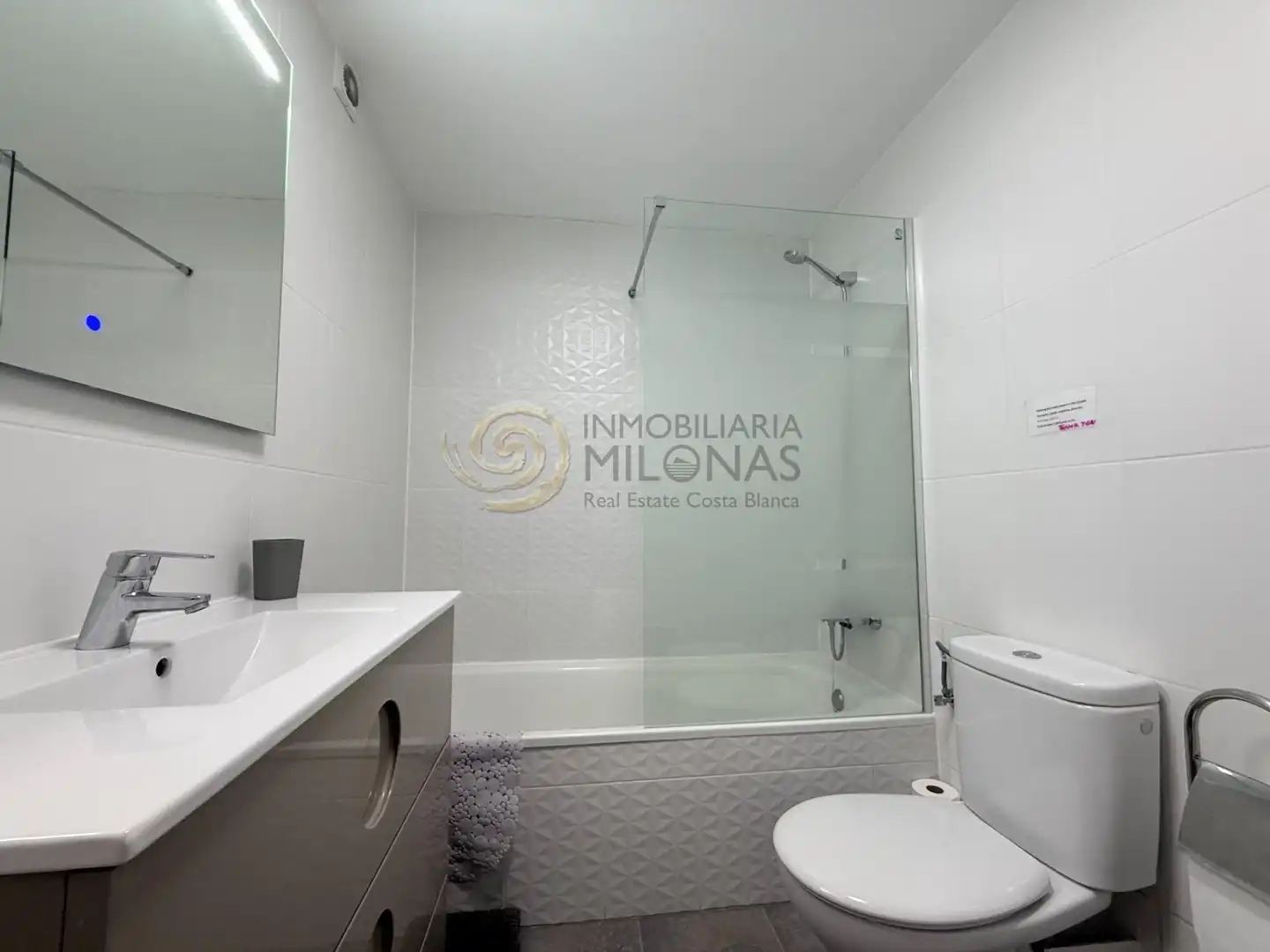 Baño de Casa o chalet en venta en Benidorm con Aire acondicionado, Calefacción y Jardín privado