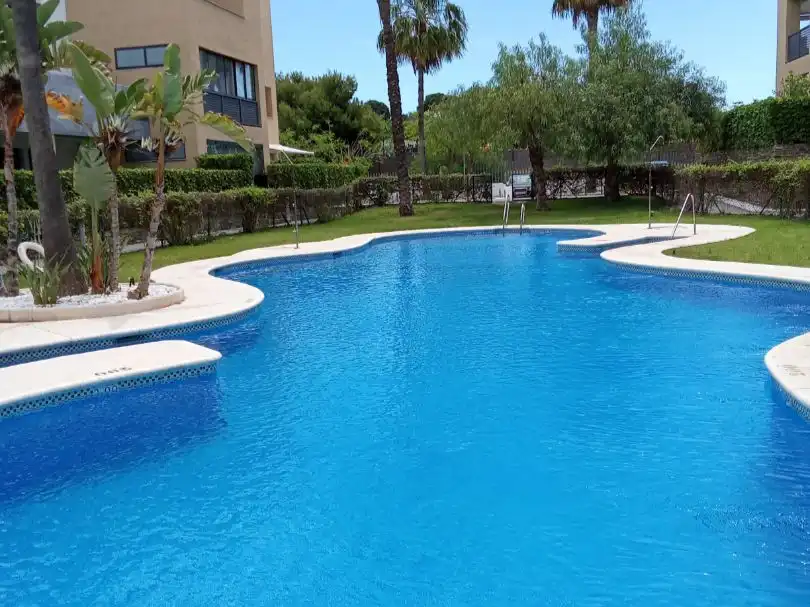Apartment with pool for sale in Calle Retama 13