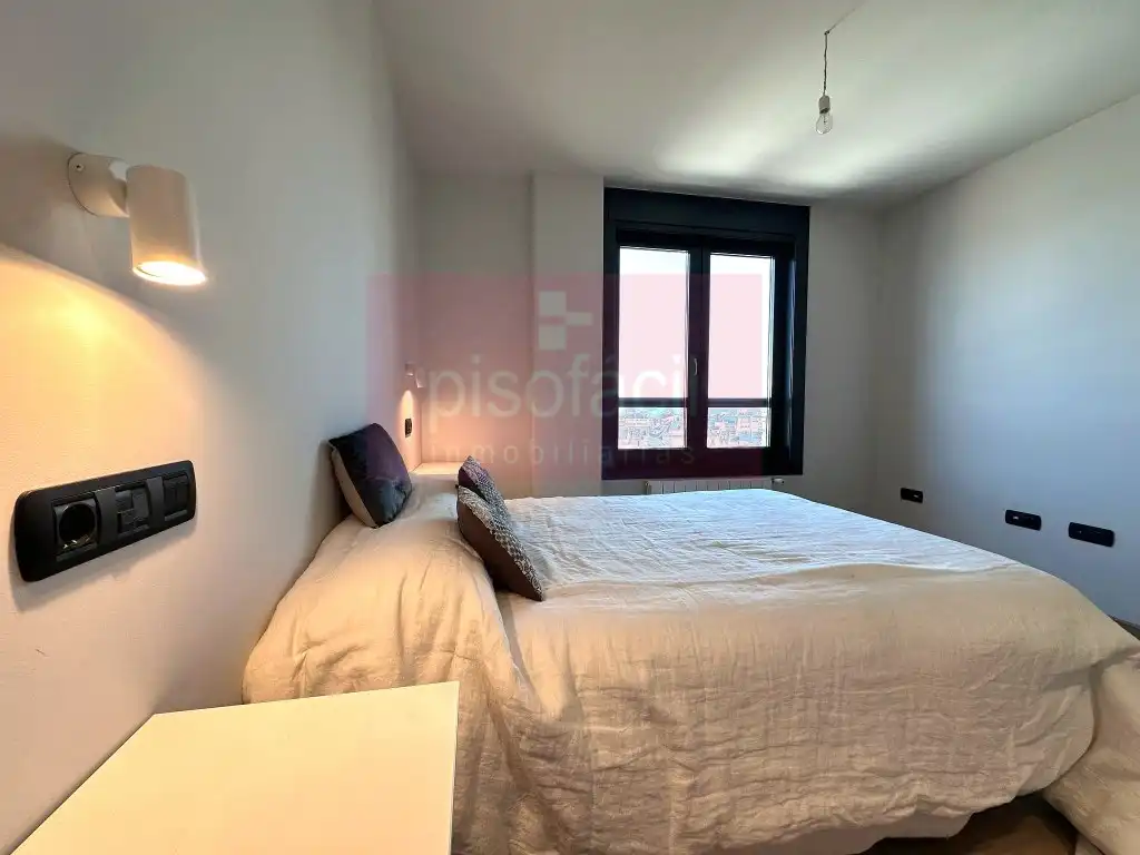 Bedroom of Flat for rent in Lugo