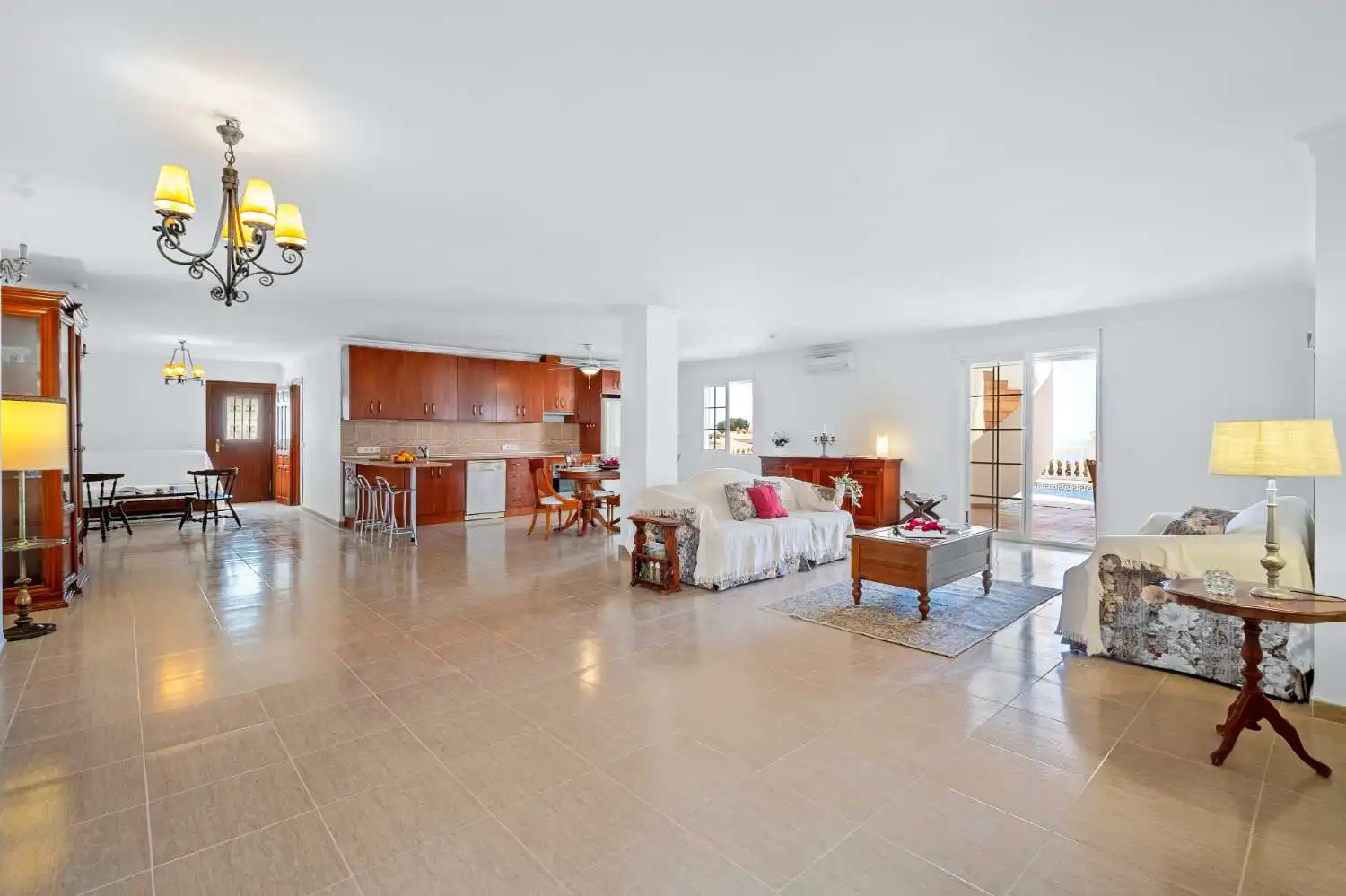 Sala de estar de Casa o chalet en venta en Almuñécar con Calefacción, Terraza y Trastero
