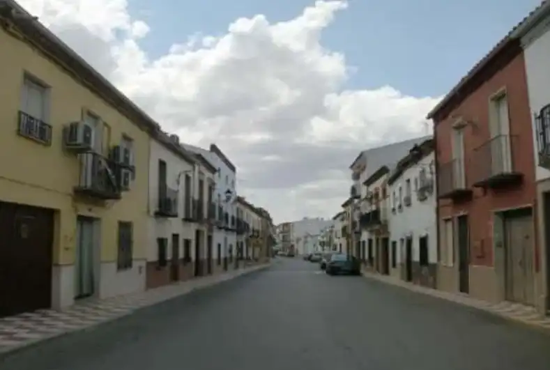Adossat en venda a MOLINOS