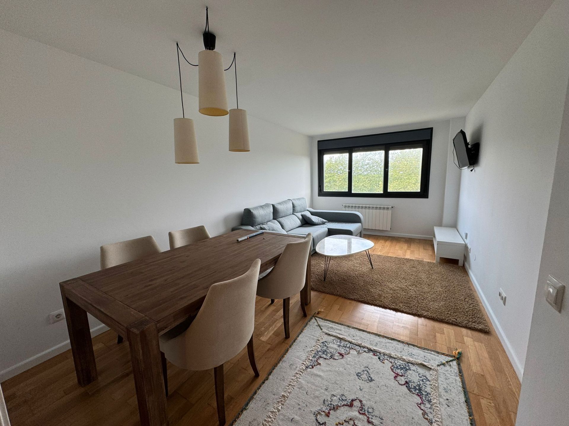 Living room of Flat for sale in Santander  with Parquet flooring, Storage room and Oven