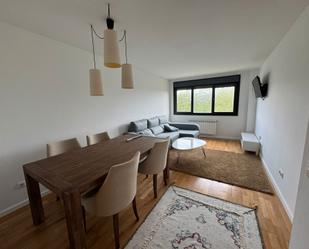 Sala d'estar de Pis en venda en Santander amb Parquet, Traster i Forn