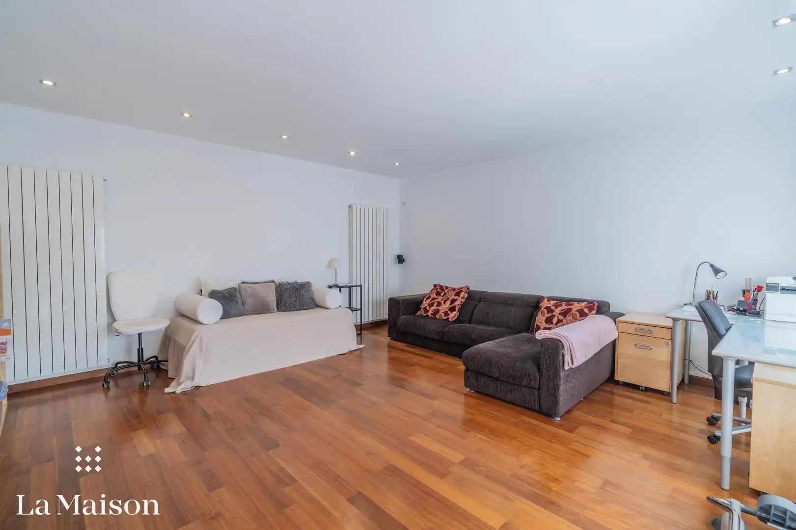 Sala d'estar de Casa o xalet en venda en Vilanova del Vallès amb Parquet, Terrassa i Piscina
