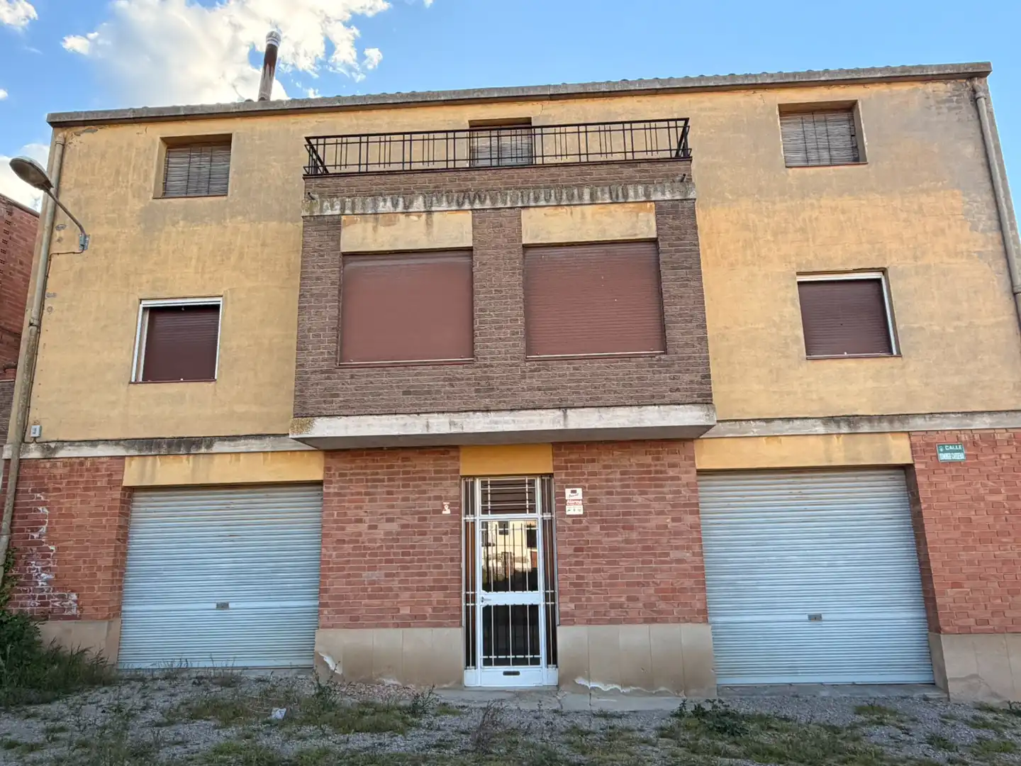 Vista exterior de Casa o chalet en venta en Arbeca con Calefacción, Jardín privado y Piscina