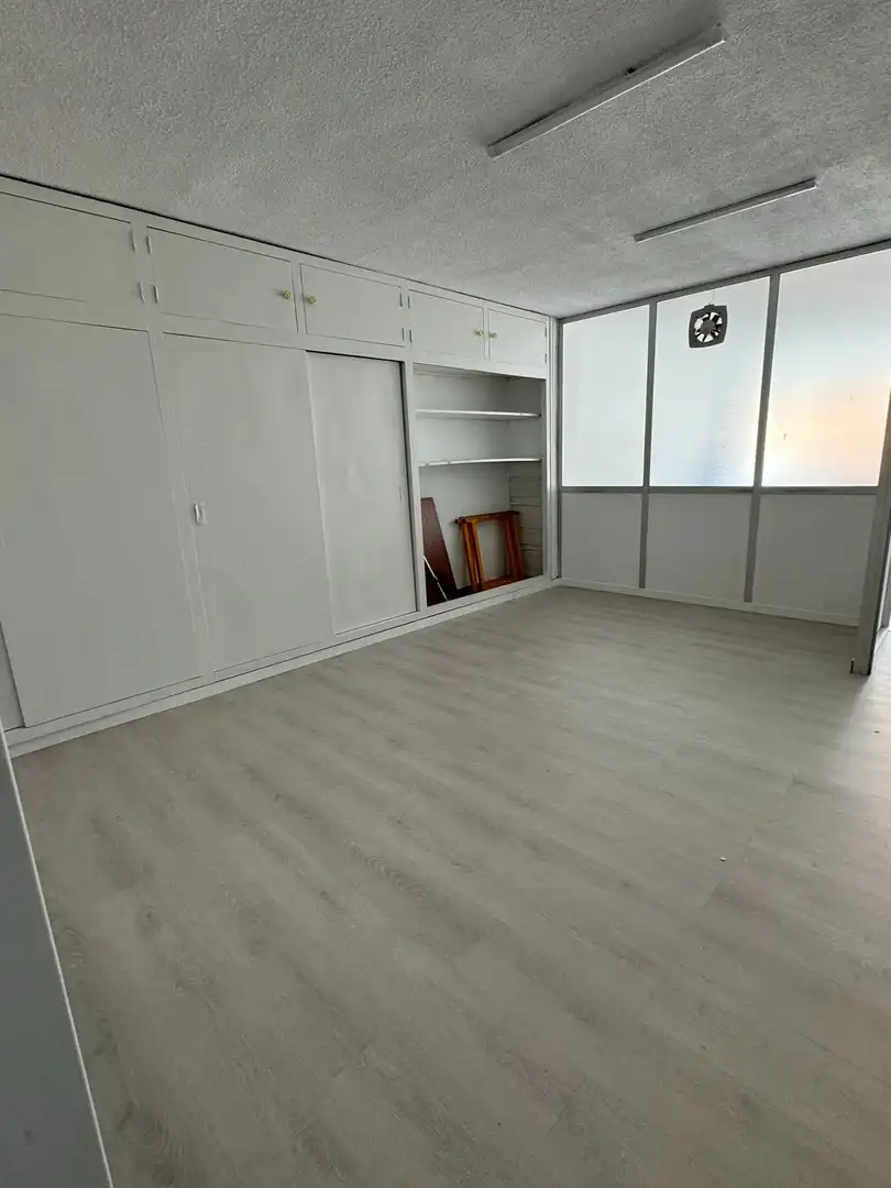Bureau avec ascenseur à vendre à trinidad grund, imagen 17
