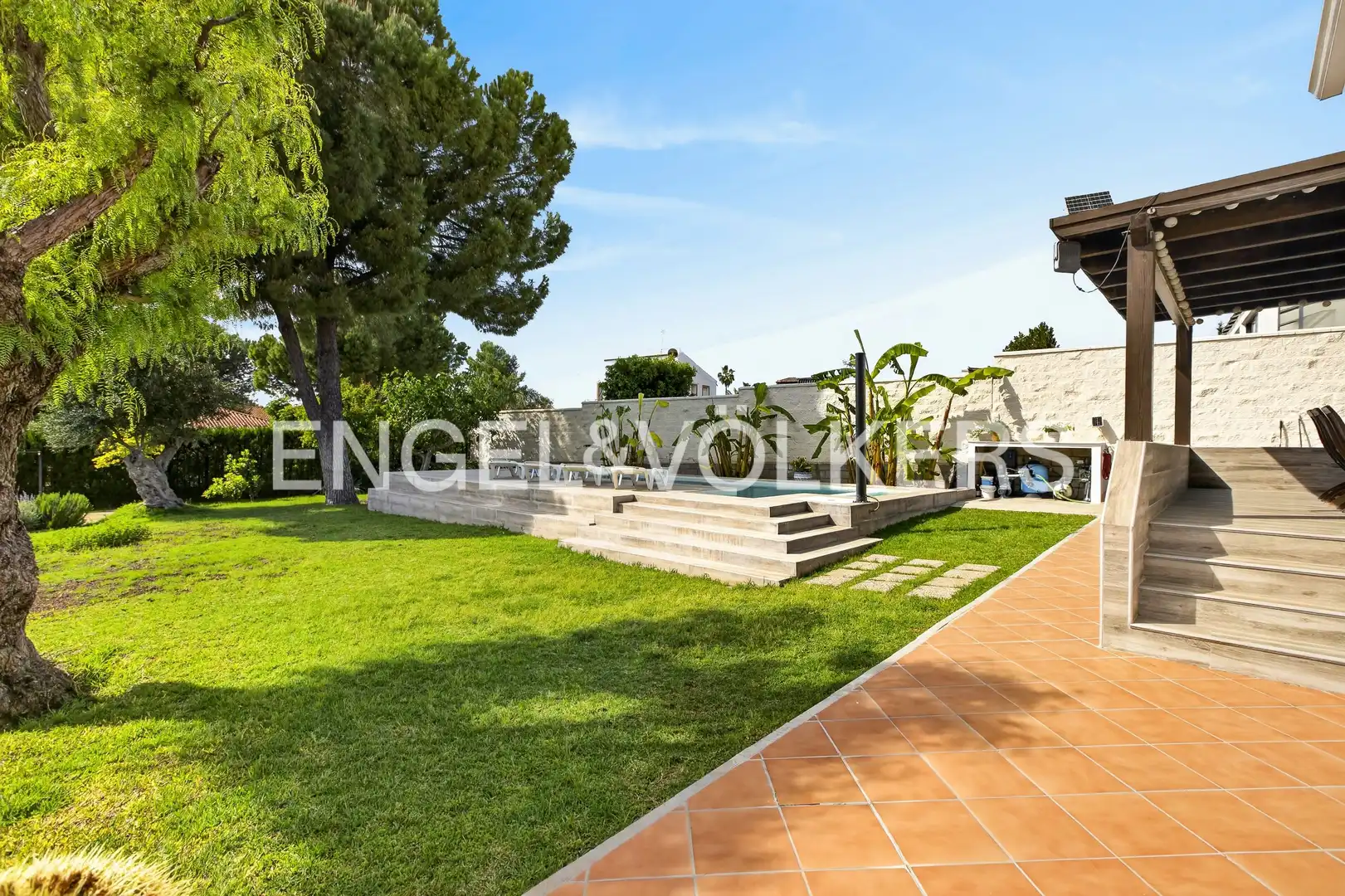 Casa con jardín en venta en Cerros de Montequinto, imagen 18