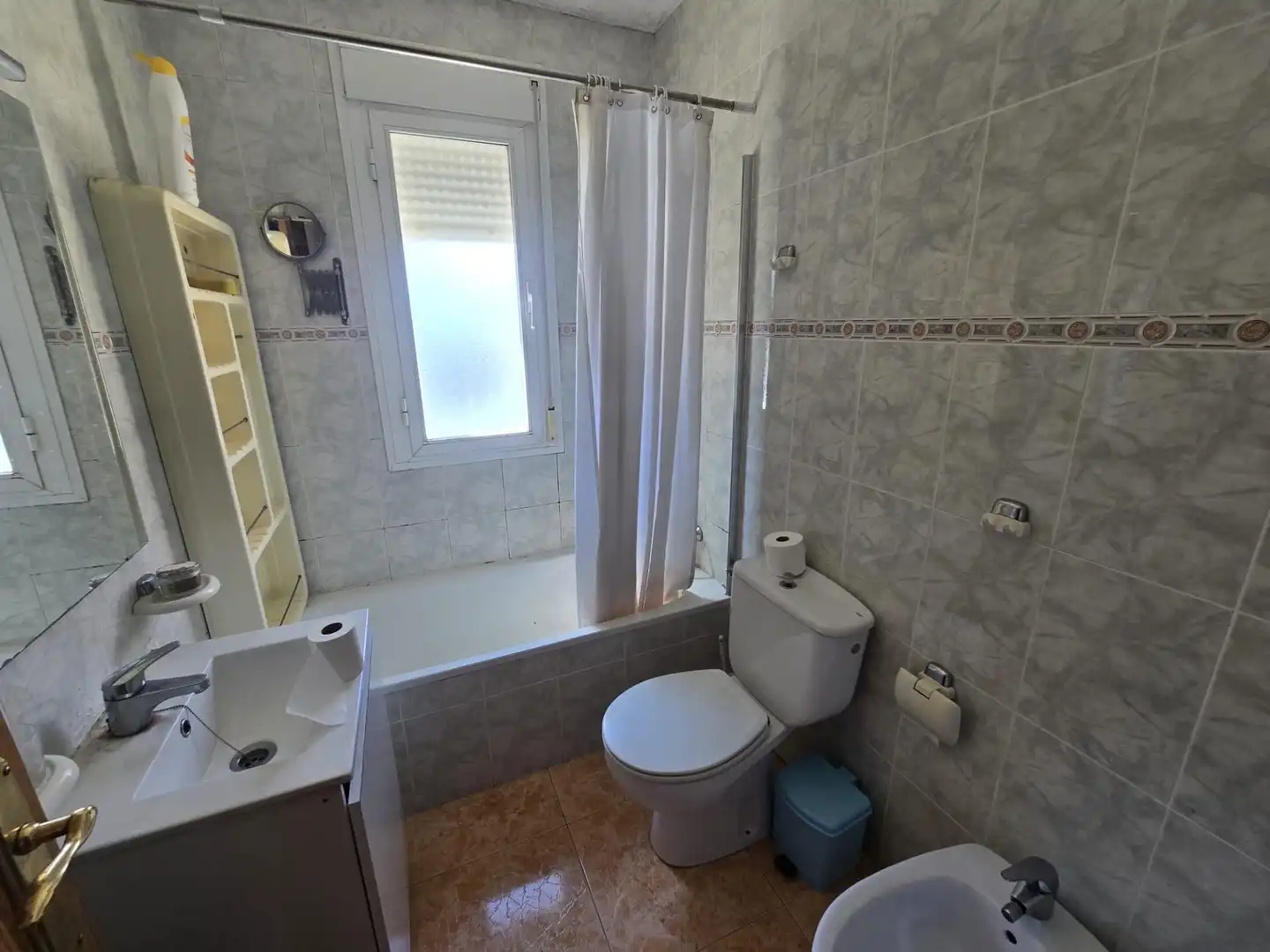 Bathroom of Houses for sale in Moraleja de Enmedio