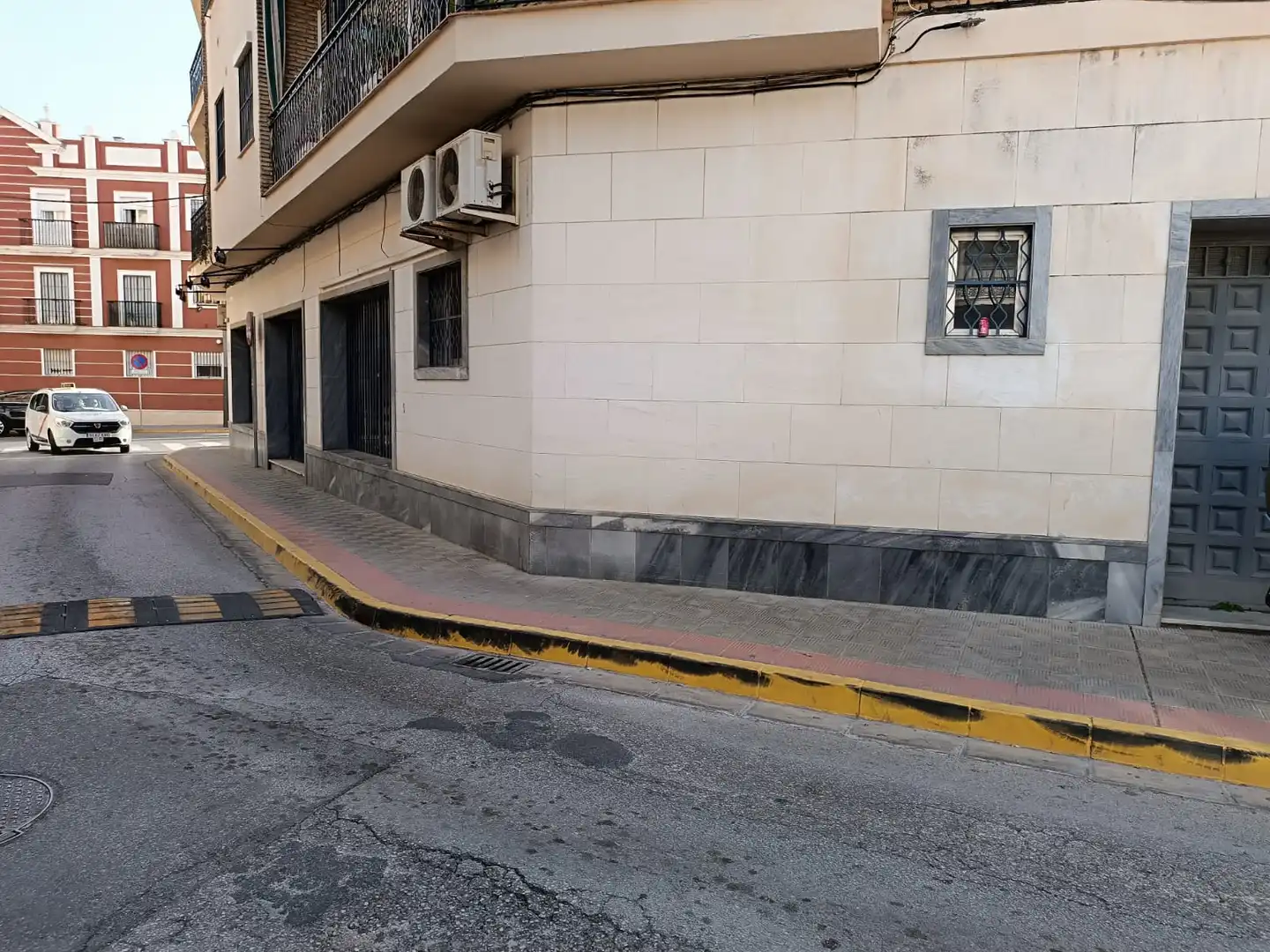 Aparcament de Local de lloguer en Dos Hermanas