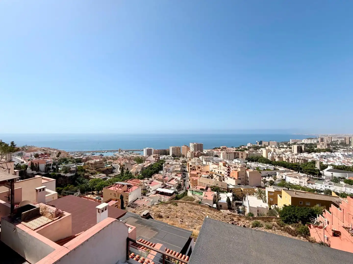 Vista exterior de Casa adosada de alquiler en Roquetas de Mar con Aire acondicionado, Calefacción y Terraza