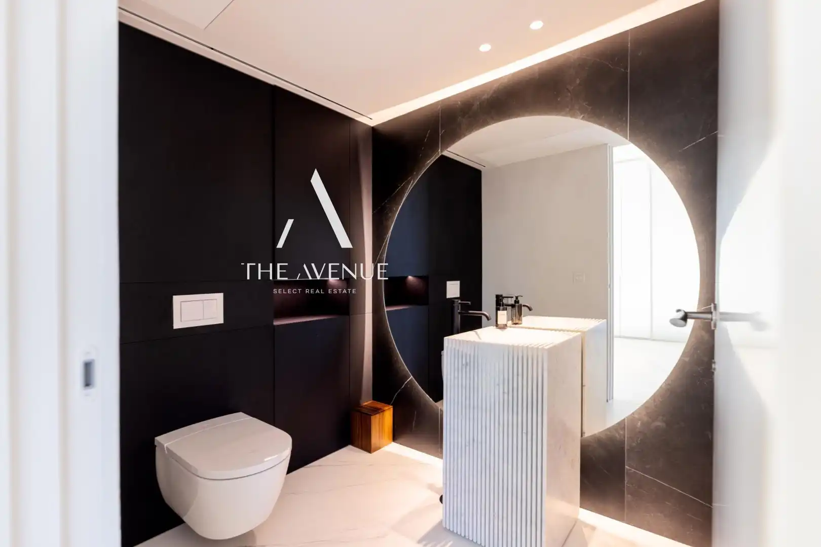 Bathroom of Houses for sale in Pozuelo de Alarcón  with Heating and Swimming Pool