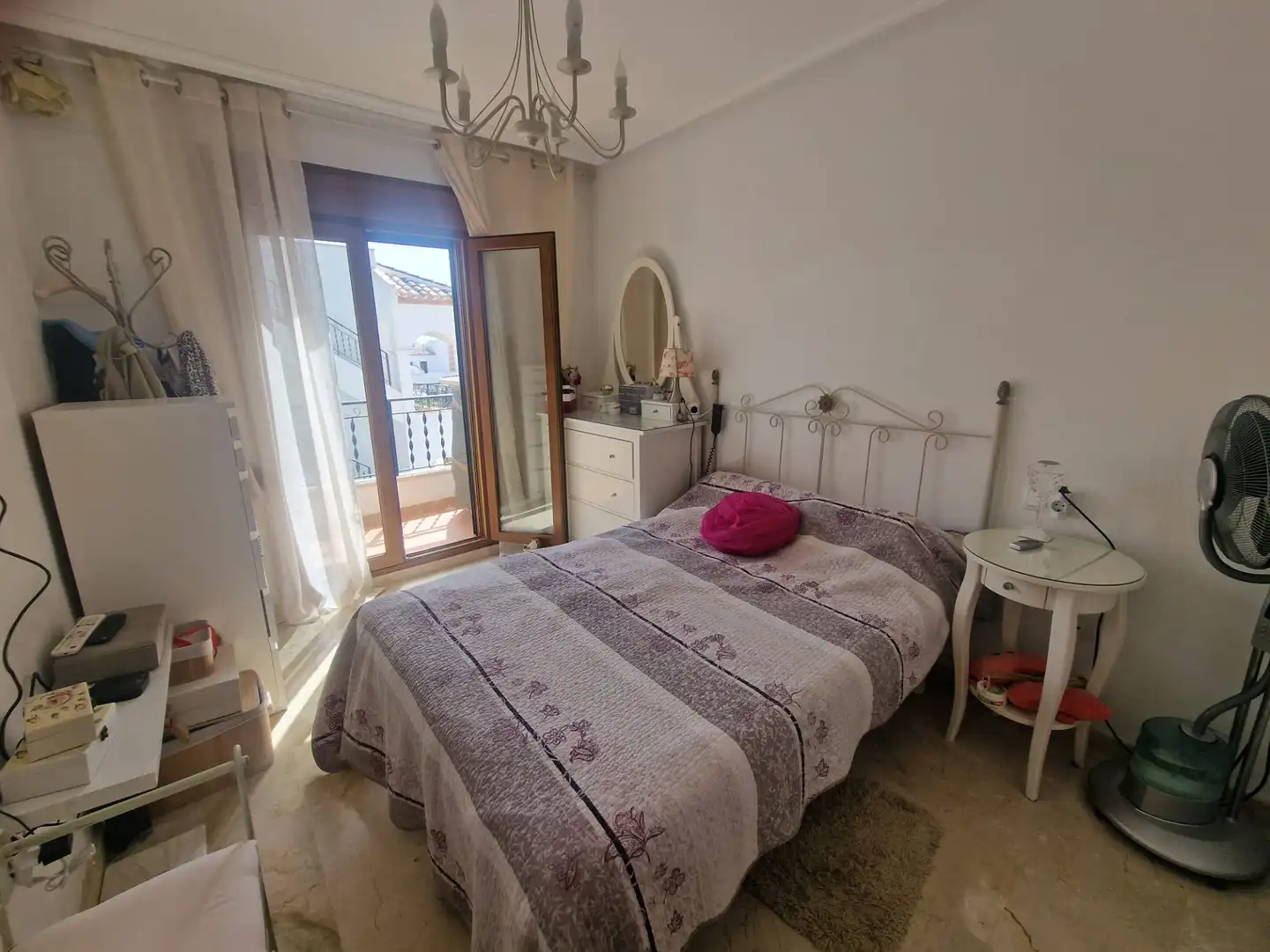 Dormitori de Casa adosada en venda en Orihuela amb Aire condicionat, Jardí privat i Terrassa