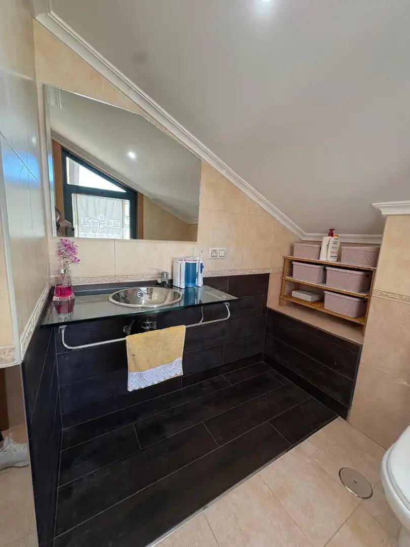 Baño de Ático de alquiler en Mondariz-Balneario con Calefacción, Terraza y Trastero